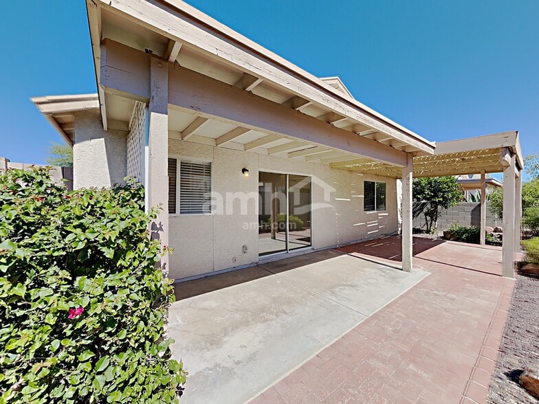 Building Photo - 6426 E Mary Dr