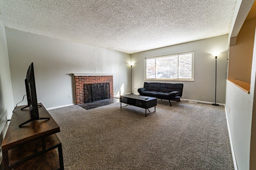 Building Photo - 3214 Teardrop Cir