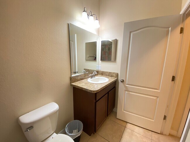 Building Photo - 2555 Carrickton Cir