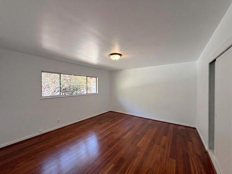 Building Photo - Beautiful 3bed 3bath, plus bonus room home in Highland Oaks neighborhood of Arcadia