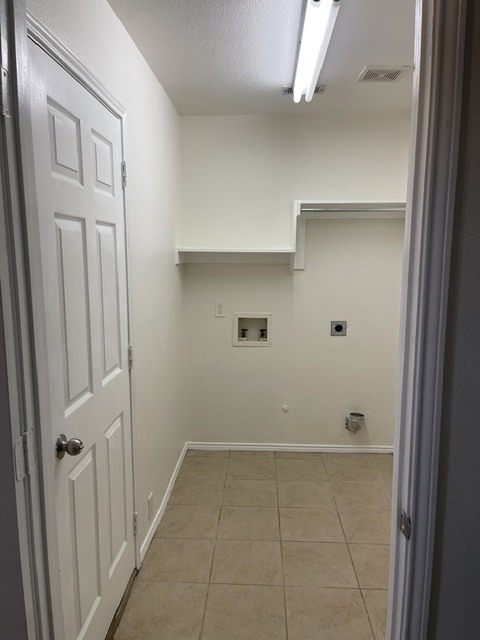 Building Photo - 8212 Livingston Ln