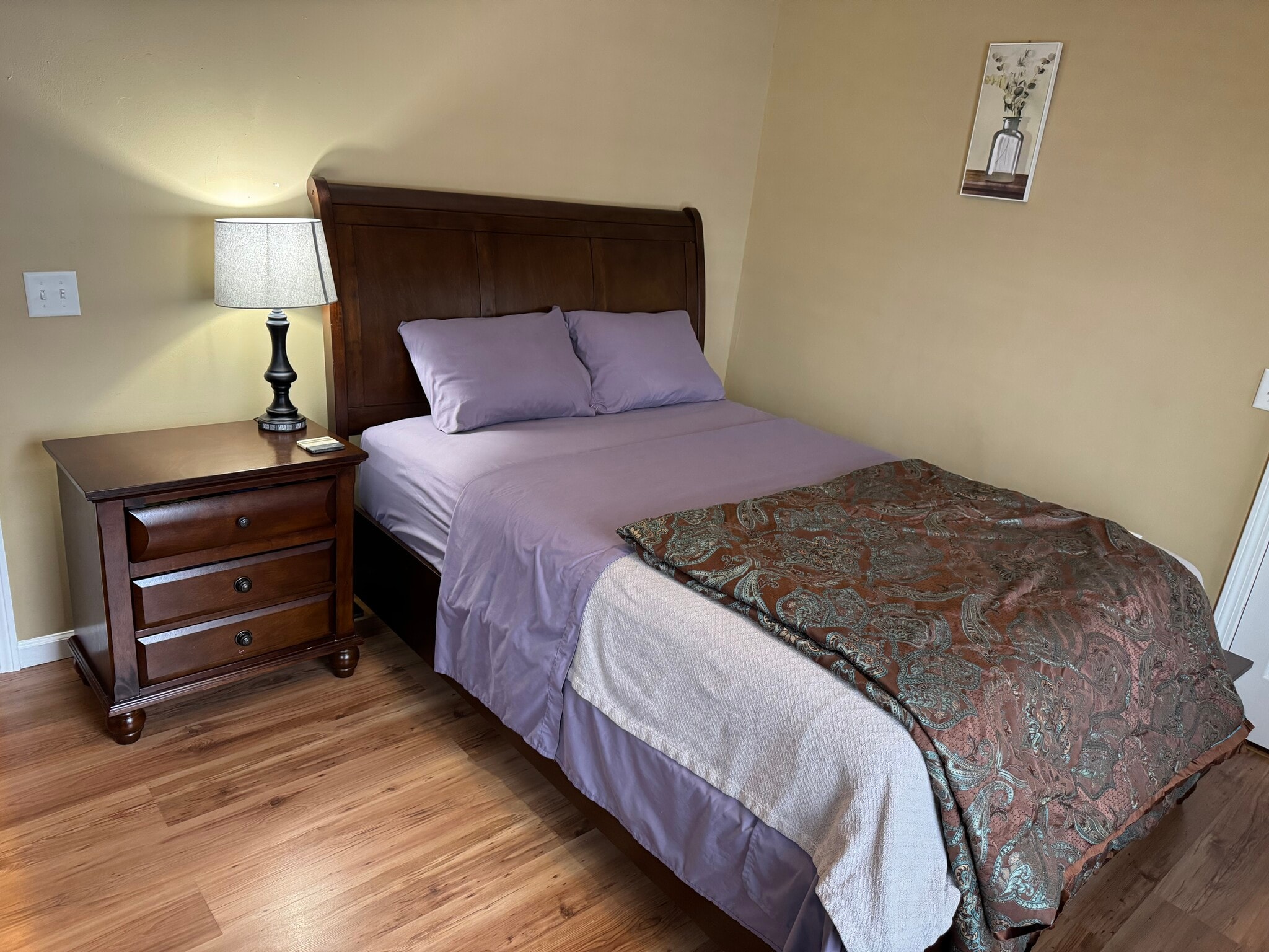 Building Photo - 923 Davis St