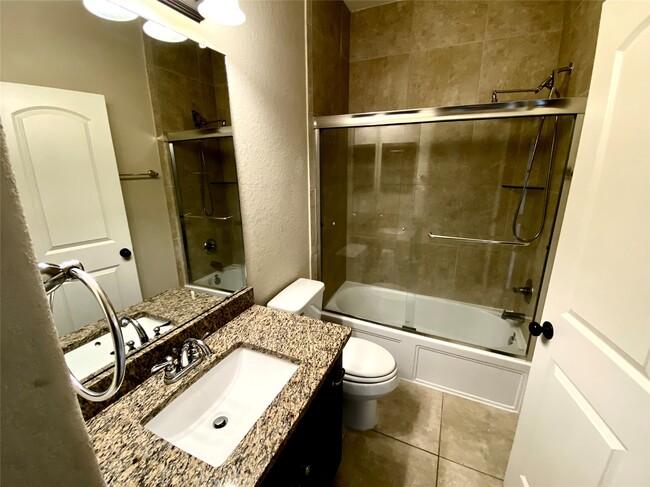 Building Photo - 12147 San Luca St