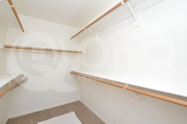 Building Photo - 6609 N 85th Dr