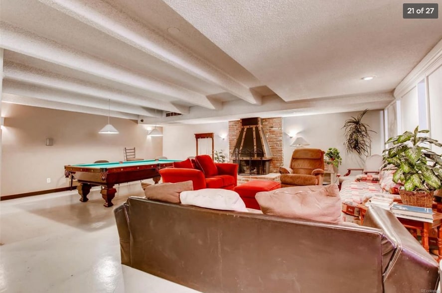 Building Photo - 1365 Columbine St