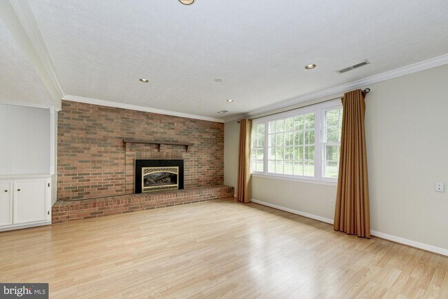 Building Photo - 11733 Ambleside Dr
