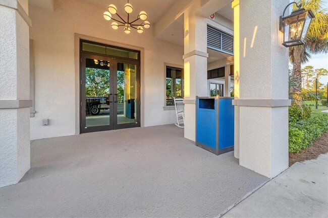 Building Photo - 14141 Heritage Landing Blvd