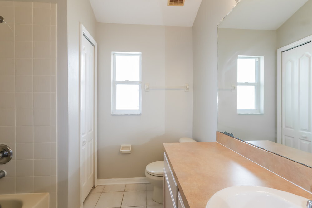 Building Photo - 31248 Shaker Cir