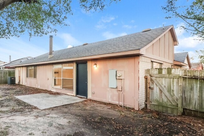 Building Photo - 11403 Milners Point Dr