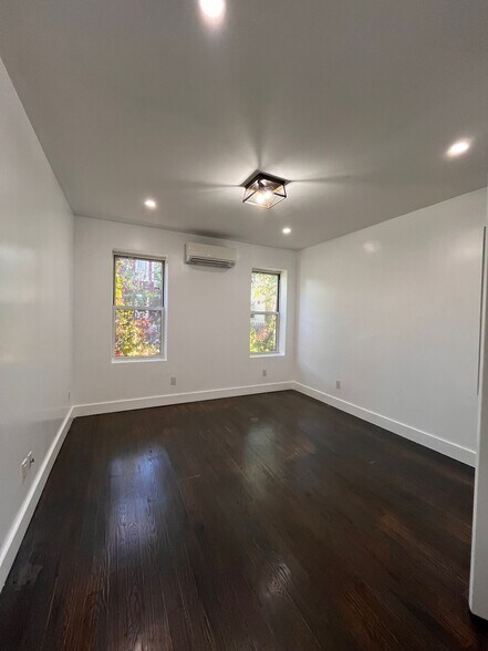 Building Photo - 271 Hancock Ave