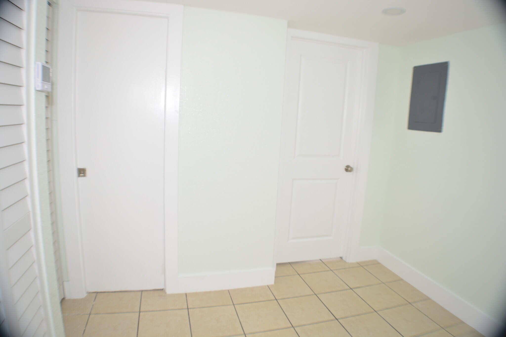 Building Photo - 9300 W Flagler St