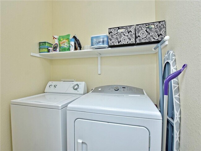 Building Photo - 1900 Little Elm Trail