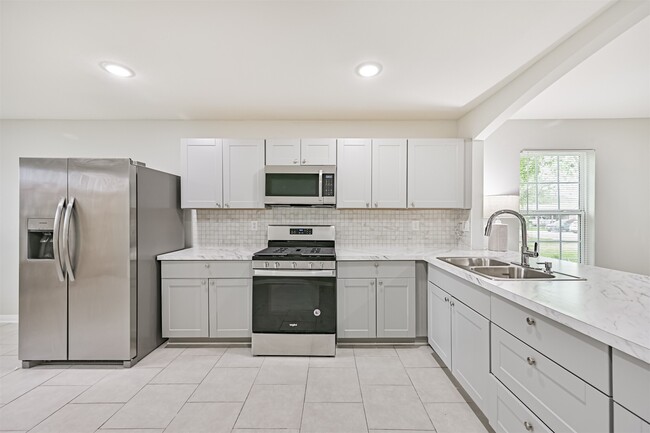 Building Photo - 10633 Flaxman St