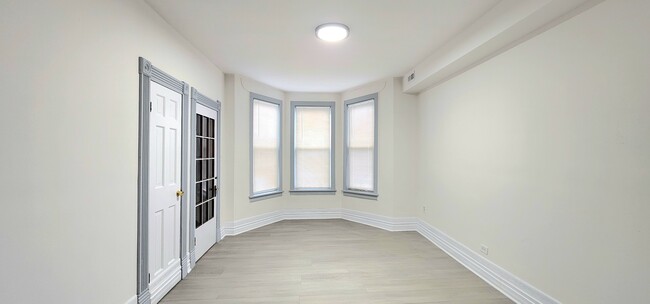 Building Photo - 3520 S Winchester Ave