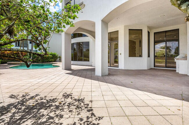 Building Photo - 17662 Circle Pond Ct