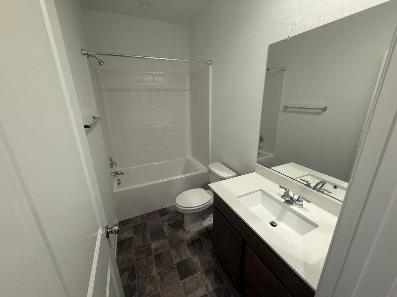 Building Photo - 4212 Larchwood Ln
