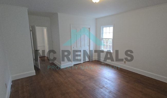 Building Photo - 414 N 3rd St