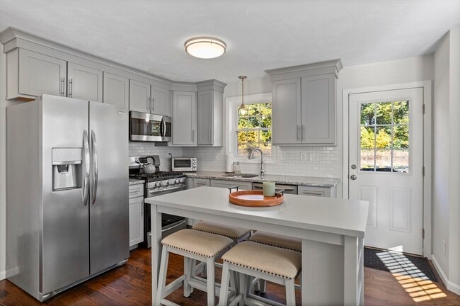 Building Photo - 45 Riley Rd