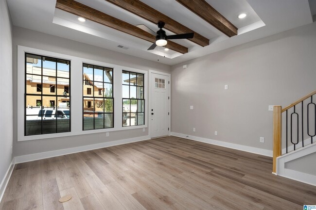 Building Photo - 1105 Windsor Sq