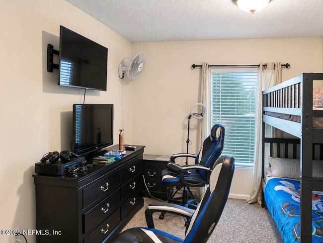Building Photo - 45013 Amhurst Oaks Dr