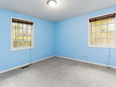 Building Photo - 132 Lloyellen Dr
