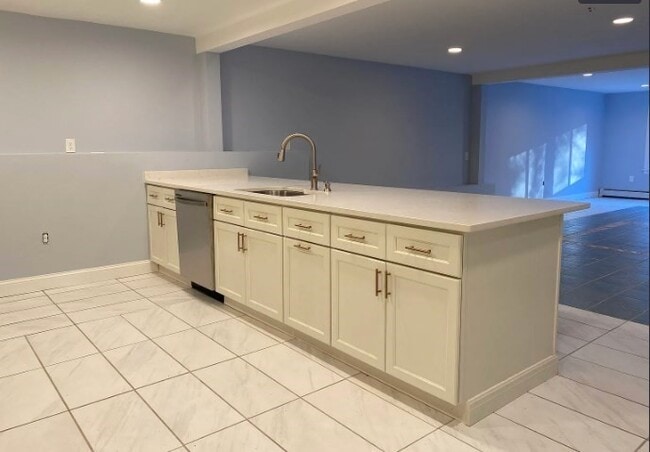 Building Photo - 0 Upton Rd