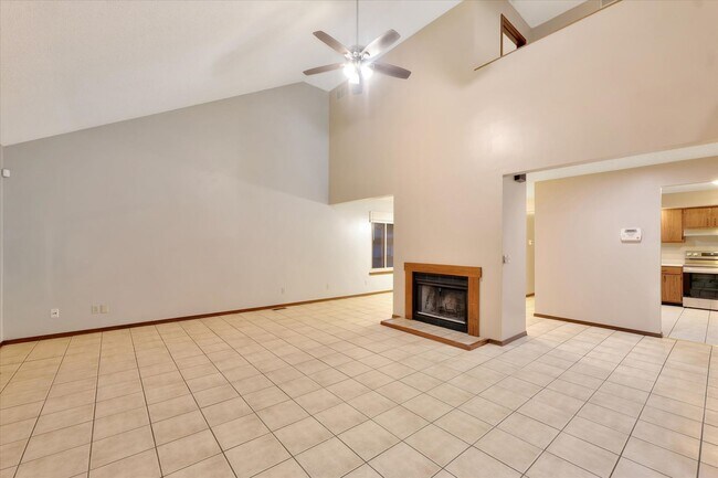 Building Photo - 2611 Rachel Rd