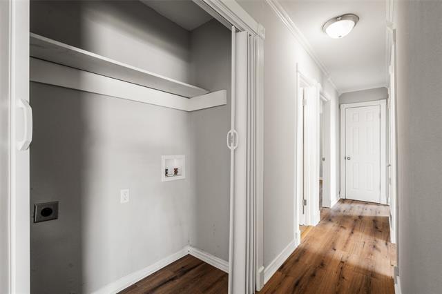 Building Photo - 810 S Western Hls Dr