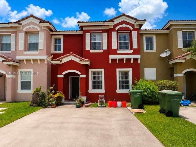 Building Photo - 641 E Mowry Ct