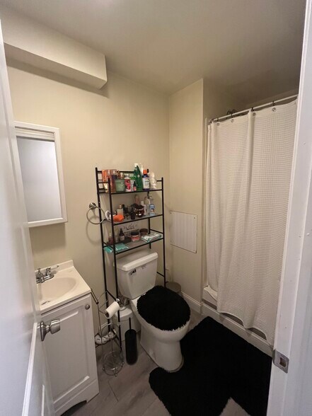 Building Photo - 1529 N 15th St