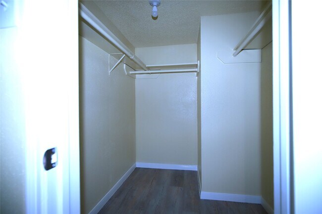 Building Photo - 2750 Holly Hall St