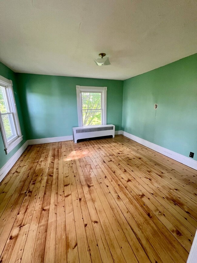 Building Photo - 353 Auriesville Rd