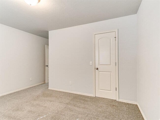 Building Photo - 8401 NW 107th St