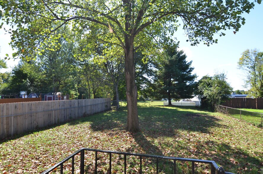 Building Photo - 3569 Locust Ln