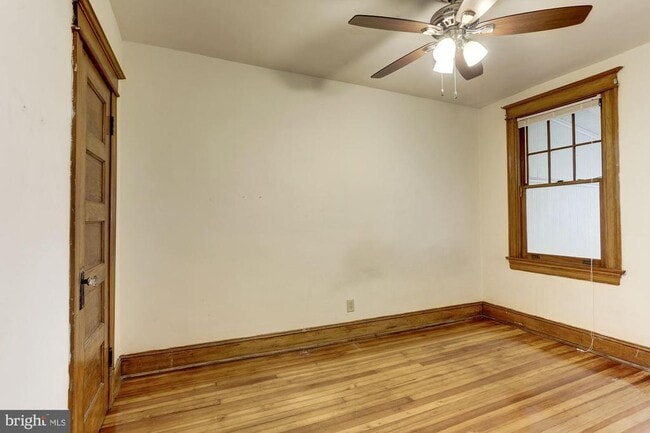 Building Photo - 1015 Quebec Place NW