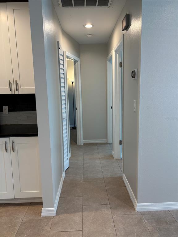 Building Photo - 8363 Jennifer Ln