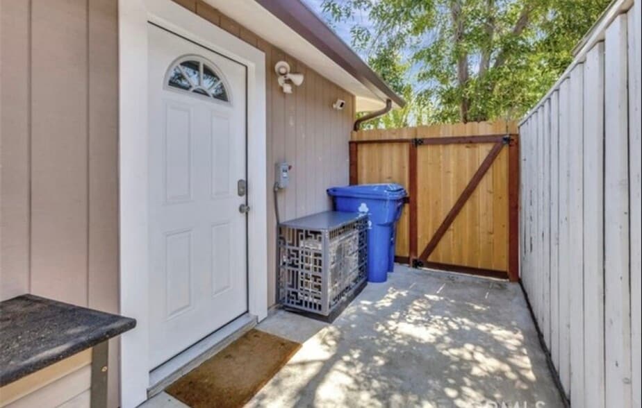 Building Photo - 24019 Sylvan St