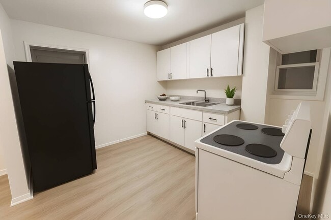 Building Photo - 138-72 Francis Lewis Blvd