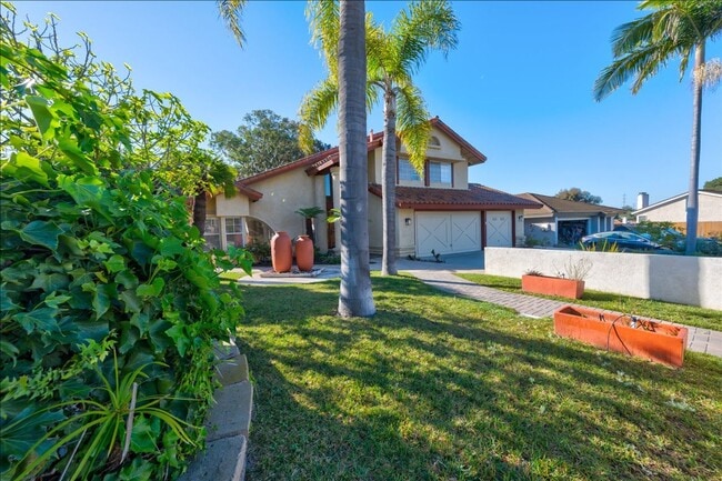 Building Photo - 407 Village Center Dr