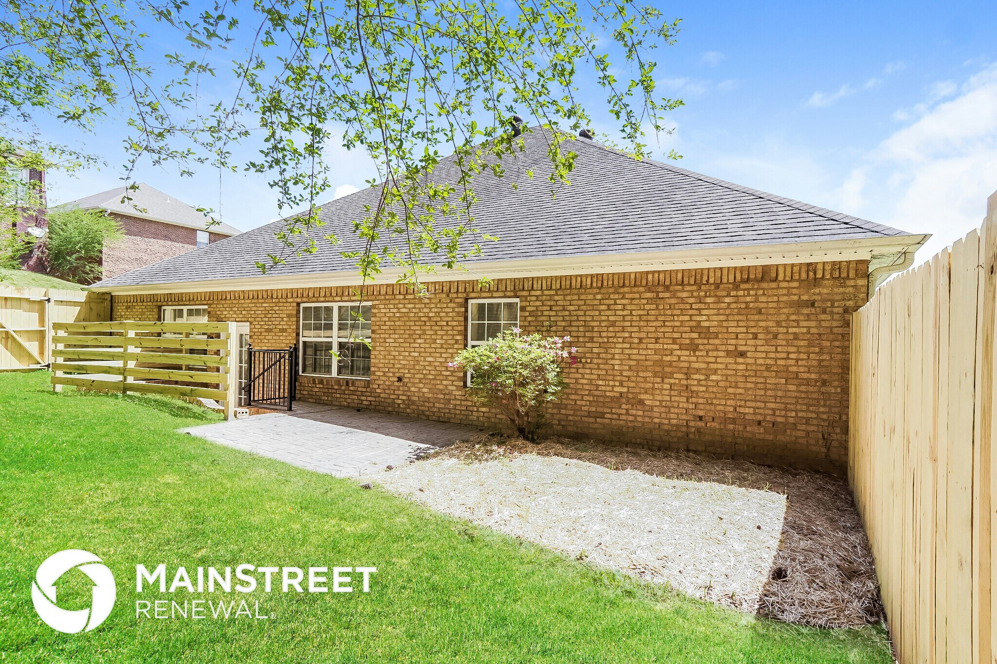 Building Photo - 1304 Riverford Cir