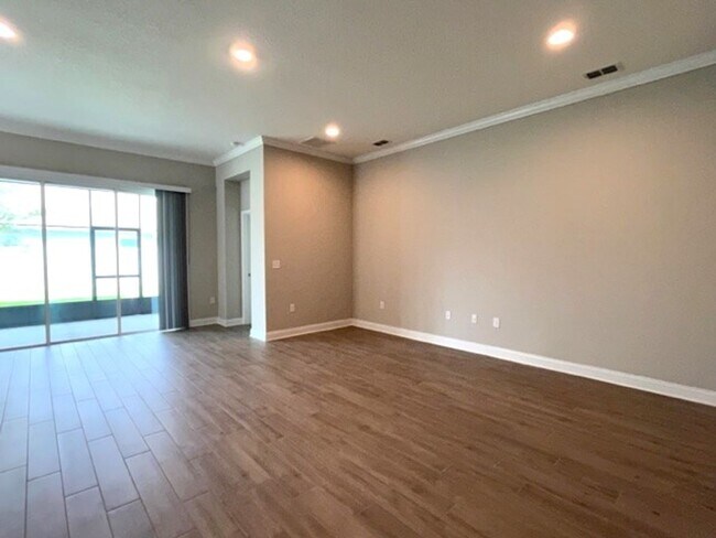 Building Photo - 4 bed/3 bath Beautiful Home with Amenities!