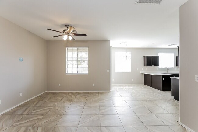 Building Photo - 1735 S Desert View Pl