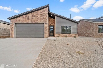Building Photo - 4529 22nd Pl