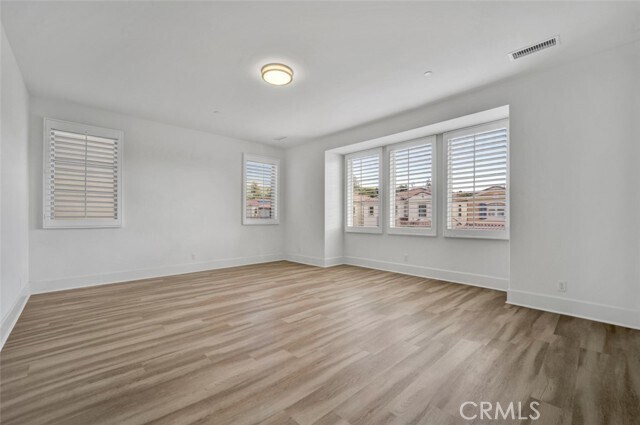 Building Photo - 67 Glacier