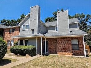 Building Photo - 3817 Evergreen St