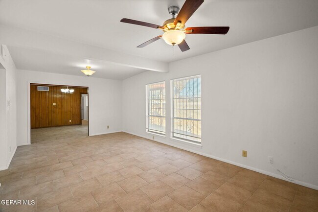 Building Photo - 5313 Bastille Ave