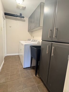 Building Photo - Newly Remodeled Beautiful and Spacious Shoreline Home