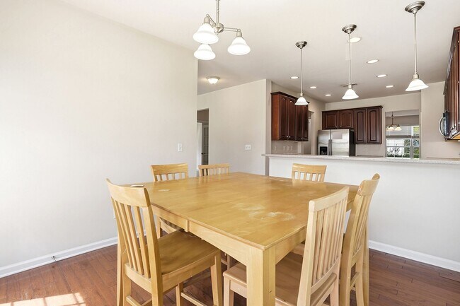 Building Photo - WAKEFIELD HOME WITH 4 BEDROOMS- GREAT HOME!