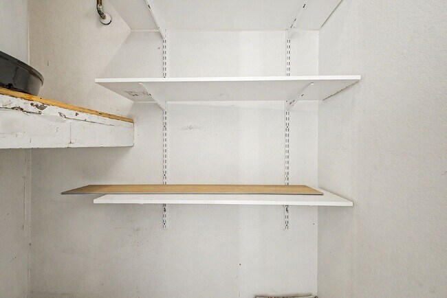 Building Photo - 6885 E Cochise Rd