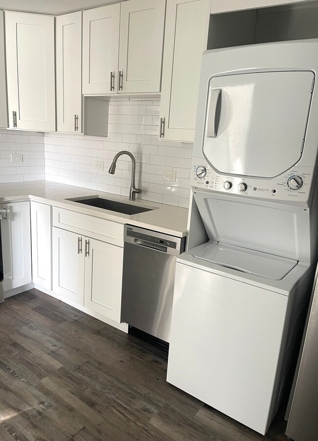 Building Photo - 287 8th St